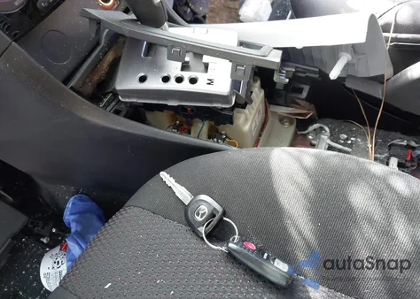 2009 Mazda Mazda3 S Sport z USA, uszkodzony, nr VIN JM1BK344391227031